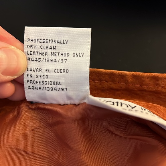 Kathy Ireland Sportswear Genuine Leather Skirt GUC - Picture 6 of 9